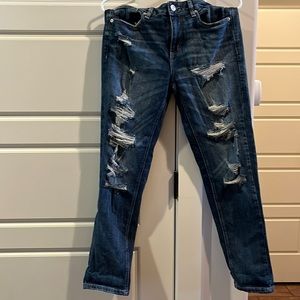 Women's stretch garage girlfriend jeans.